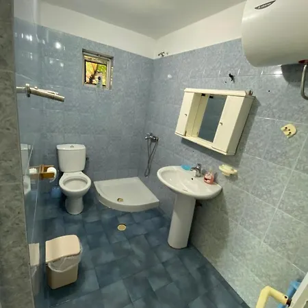 Pineside Rooms Himare Exterior photo