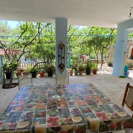 Pineside Rooms Himare Exterior photo